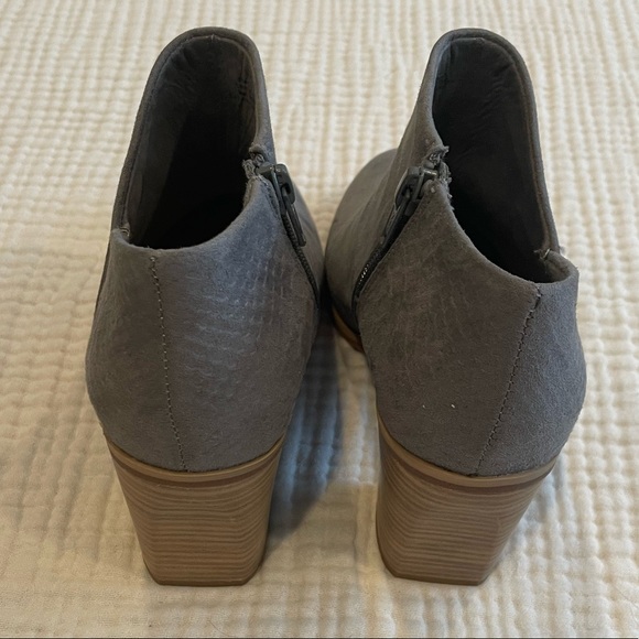 BC Footwear Python Embossed Booties - Picture 3 of 5